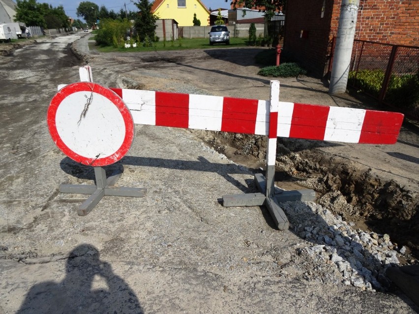 Remont ulicy w Zakrzewie: Trwa przebudowa ulicy z Zakrzewa...