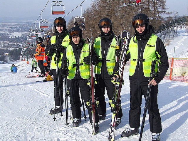 Policjanci z Przemyśla na stoku narciarskim