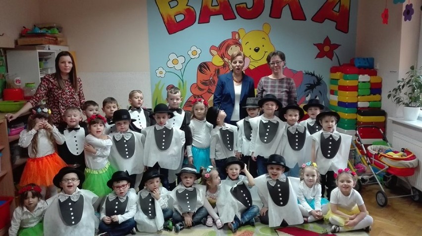 Przedszkolaki z Bajki z okazji Dnia Kobiet