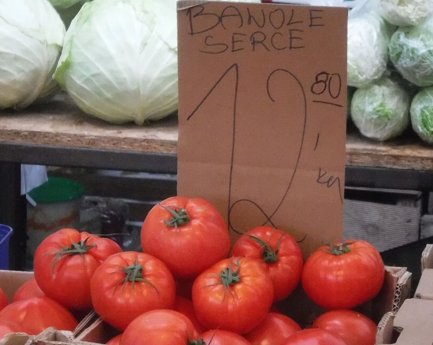 Pomidory Bawole Serce kosztowały 12,80 za kilogram
