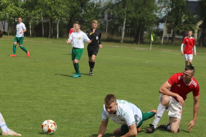 Kujawy Kozy - Sadownik Waganiec 3:2 w 14. kolejce A klasy, grupa I Włocławek [zdjęcia]     