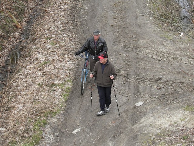 Nordic Walking Postomino. Rajd pieszy i kąpiel morsów