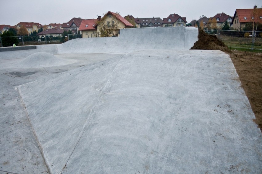 Skatepark w Osowej na ukończeniu