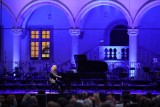 Takie koncerty tylko w Krakowie! Jakub Kuszlik na Wawelu oczarował publiczność 