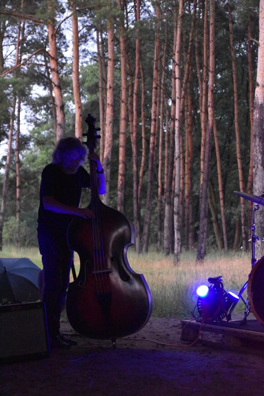 Koncert SzplinmusiK pod "trzecim mostem" w Śremie.