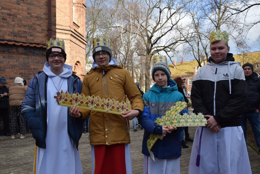 Tak wyglądał VII Orszak Trzech Króli w Nowej Soli 6 stycznia...