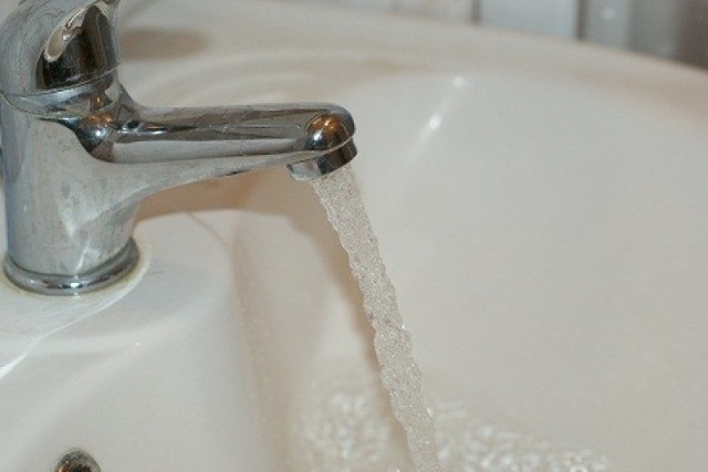 Przerwy w dostawie ciepłej wody w Piotrkowie potrwają nawet do 2 tygodni