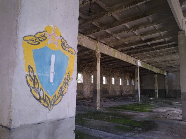 Budynki dawnej sowieckiej bazy rakietowej niszczeją w sercu Borów Dolnośląskich. Do 1993 roku stacjonowali tutaj rosyjscy żołnierze