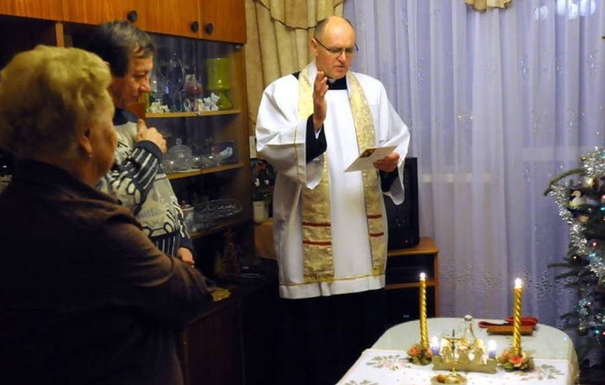 Kolędy w tym roku nie będzie. Z powodu pandemii, ksiądz po kolędzie nie przyjdzie. W kościołach będą msze za ulice