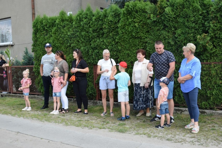 Korowód. Dożynki Gminno - Parafialne Chrośnica gmina Zbąszyń...