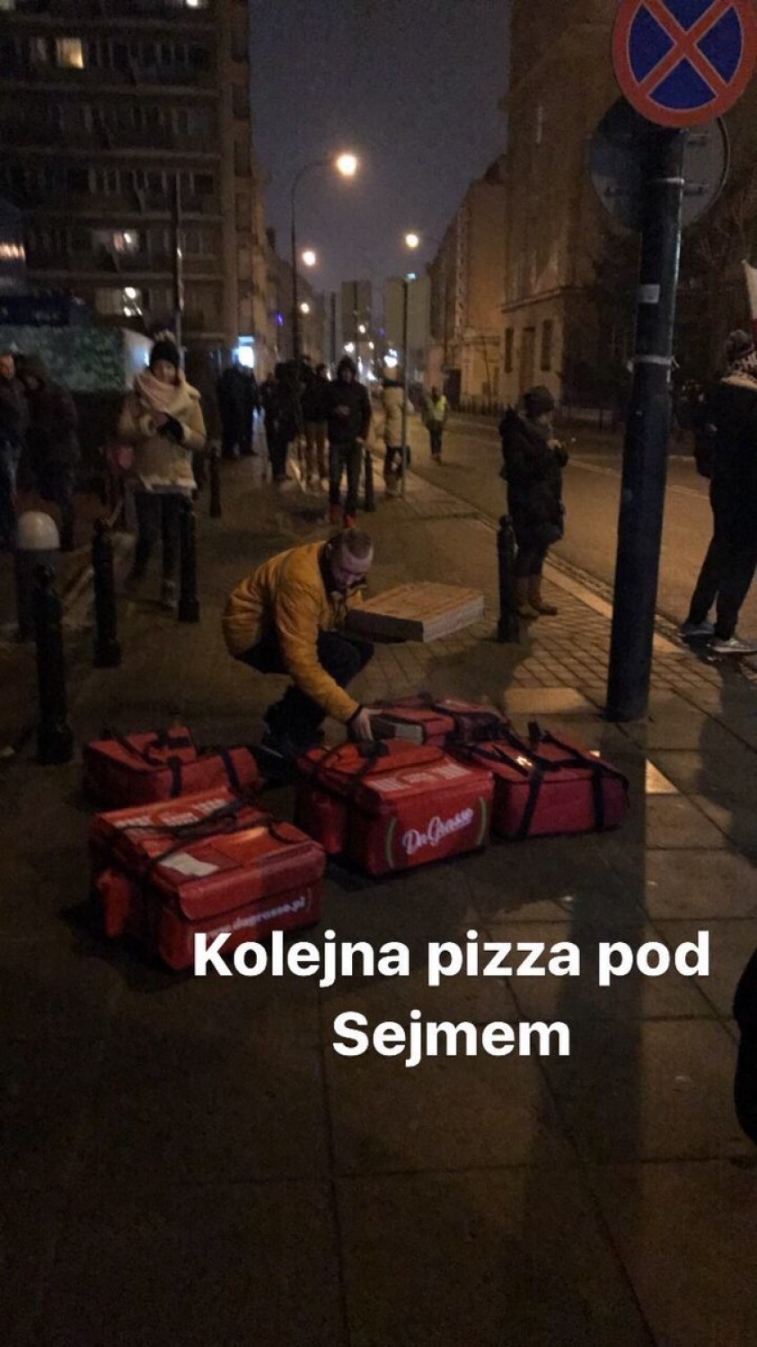 Polska w protestach. Internauci komentują gorący weekend w...