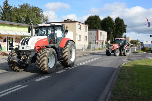 Do protestu w całej Polsce dołączyło się  kilkunastu rolników z gminy Zbąszyń, którzy wyjechali na ulice dojazdowe Zbąszynia