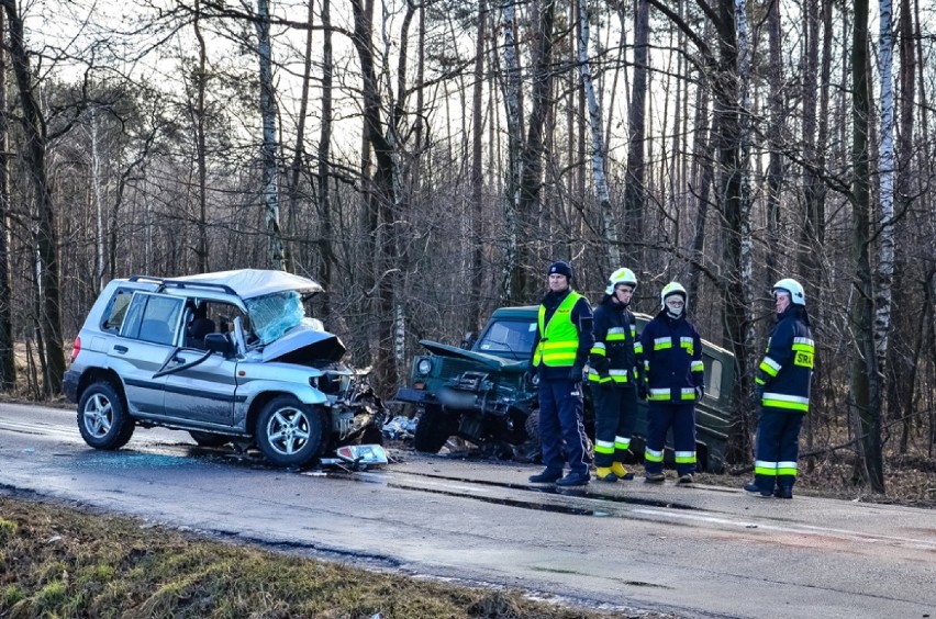 Jedna osoba nie żyje, a dwie przebywają w szpitalu