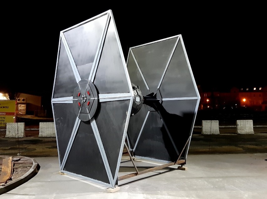 Dla fanów Star Wars. TIE fighter stanął w Przecławiu. Zobacz ZDJĘCIA