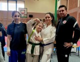 Rodzina de Janauis Święćkowskich pokochała karate. A wszystko zaczęło się od Bruca Lee z kina Rusałka w Kościerzynie