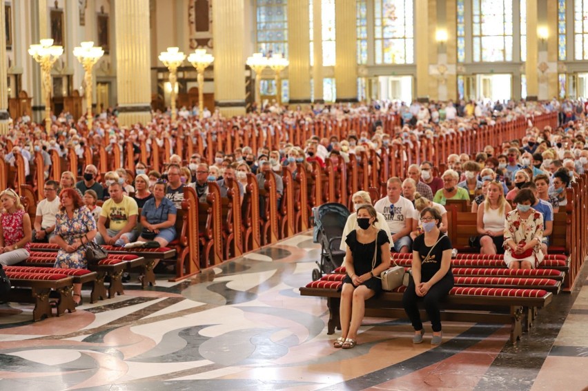 II Ogólnopolski Dzień modlitw w intencji osób żyjących w związkach niesakramentalnych odbył się  w licheńskiej bazylice 
