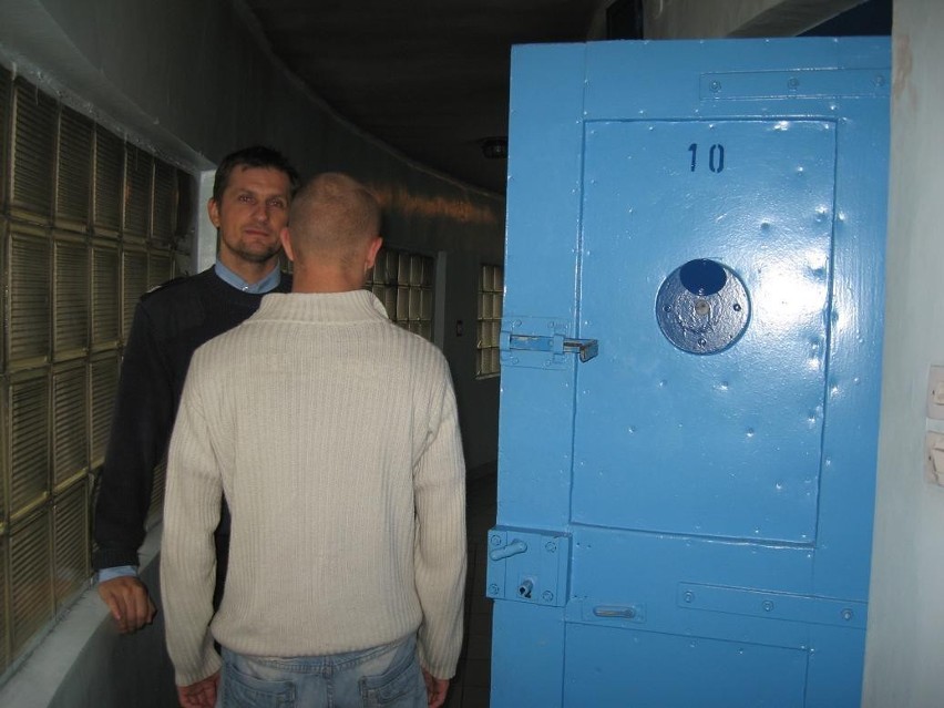 Rybnik ul. Chrobrego: bracia w wieku 20 i 24 lata napadli na obywatela Ukrainy, są już w areszcie