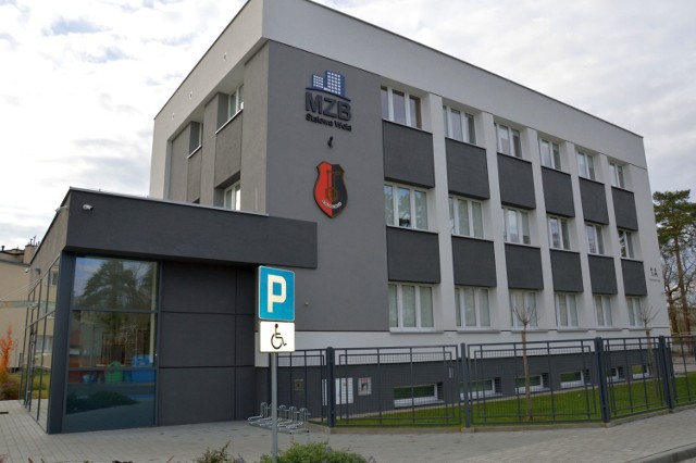 Siedziba Zakładu Administracji Budynków przy ulicy Dmowskiego została niedawno wyremontowana