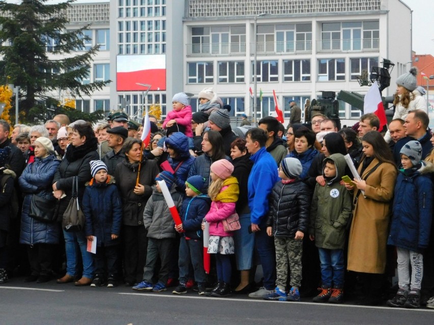 Parada z okazji Święta Niepodległości w Koszalinie [ZDJĘCIA, WIDEO]