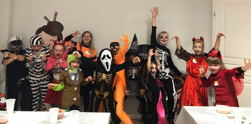 Najmłodsi mieszkańcy Obornik świetnie się bawią na Halloween