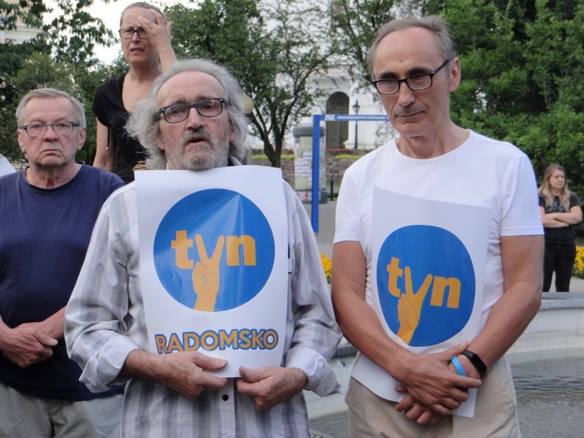 Protest w obronie niezależnych mediów w Radomsku