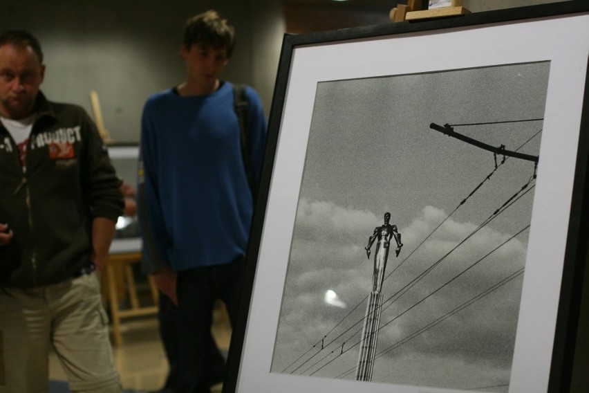 W obiektywie Ryszarda Kapuścińskiego. Wystawa fotograficzna na Wydziale Teologicznym [ZDJĘCIA]