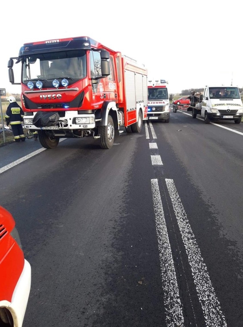 Powiat bełchatowski. Zderzenie samochodów w gminie Rusiec