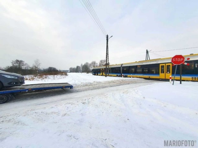 Zdarzenia na przejeździe kolejowym w Kotorzu Małym.