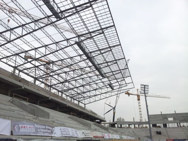 Budowa stadionu w marcu 2013