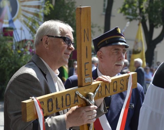 Wojciech Gędek, przewodniczący Klubu Gazety Polskiej w Łowiczu zwrócił się do policji budowlanej o wyłączenie z użytkowania miejskiej nieruchomości przy ul. Kaliskiej 5