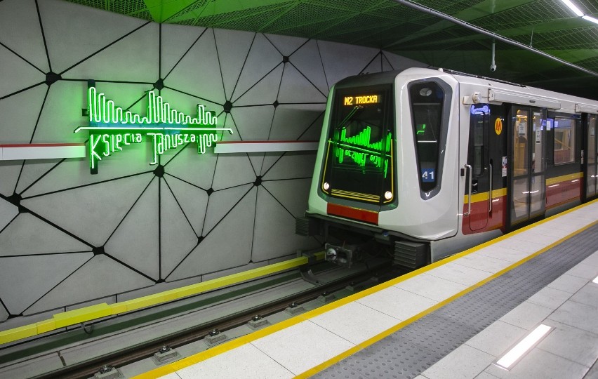 W kwietniu otwarto nowy odcinek II linii metra. Stołeczna...
