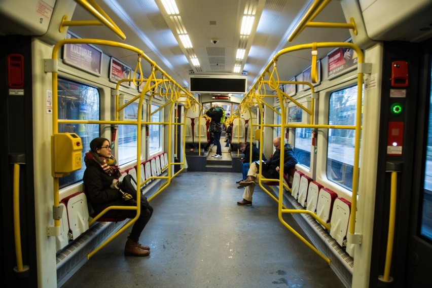 Klimatyzacja w autobusach i tramwajach w Warszawie nie...