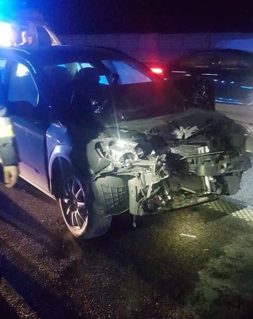 Poważny wypadek na autostradzie A2 w powiecie brzezińskim. Jedna osoba została ranna. ZDJĘCIA