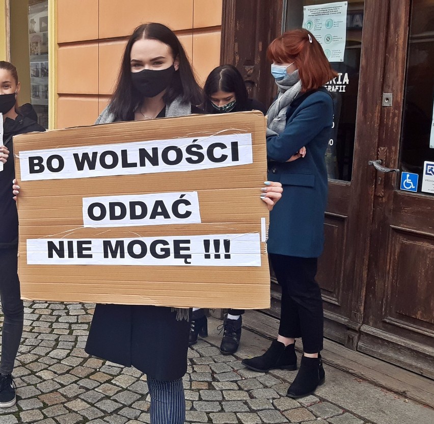 Strajk kobiet w Świdnicy. Protesty nie ustają. W sobotę kolejny spacer po mieście