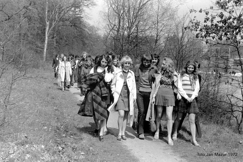 Tak w 1972 witali wiosnę uczniowie Technikum Włókienniczego...