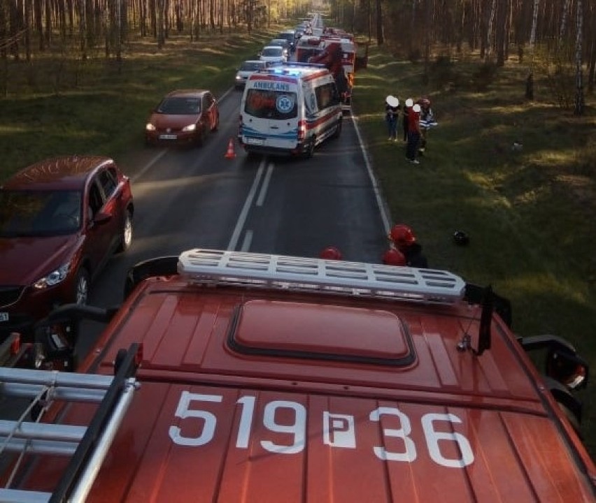 Wypadek motocyklisty na trasie Nowy Tomyśl - Wolsztyn