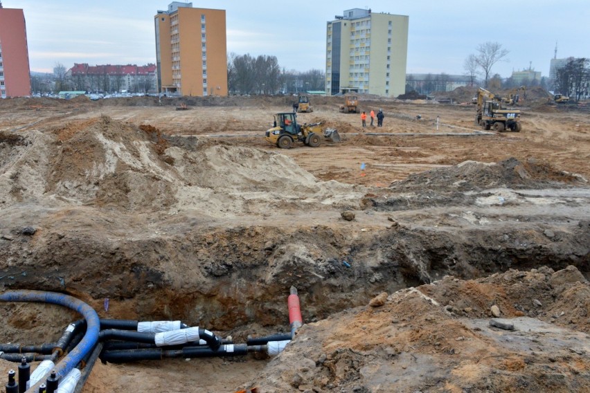 Tak powstaje stadion Politechniki Świętokrzyskiej w centrum Kielc. Zobacz postępy prac (ZDJĘCIA)