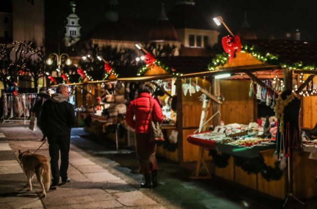 W sobotę. 19 grudnia 2015 roku rozpoczął się jarmark świąteczny w Sopocie