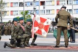 Oleśnicki batalion z nowym sztandarem. Na placu Zwycięstwa odbyły się uroczystości