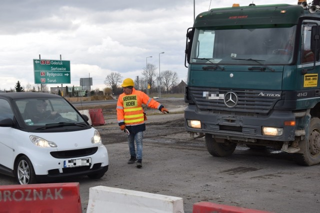 Nowa organizacja ruchu w okolicach węzła Gruczno ma obowiązywać do lipca 2022. Mapa objazdów na następnym  slajdzie>>>