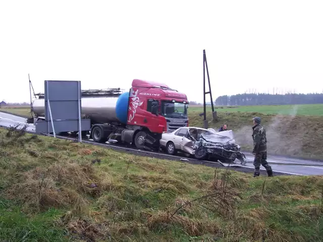 W wypadku pod Gwieździnem ranny został kierowca toyoty