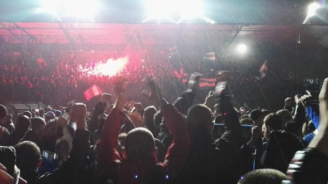 Feta na stadionie Ruchu Chorzów po zwycięskich Wielkich Derbach Śląska