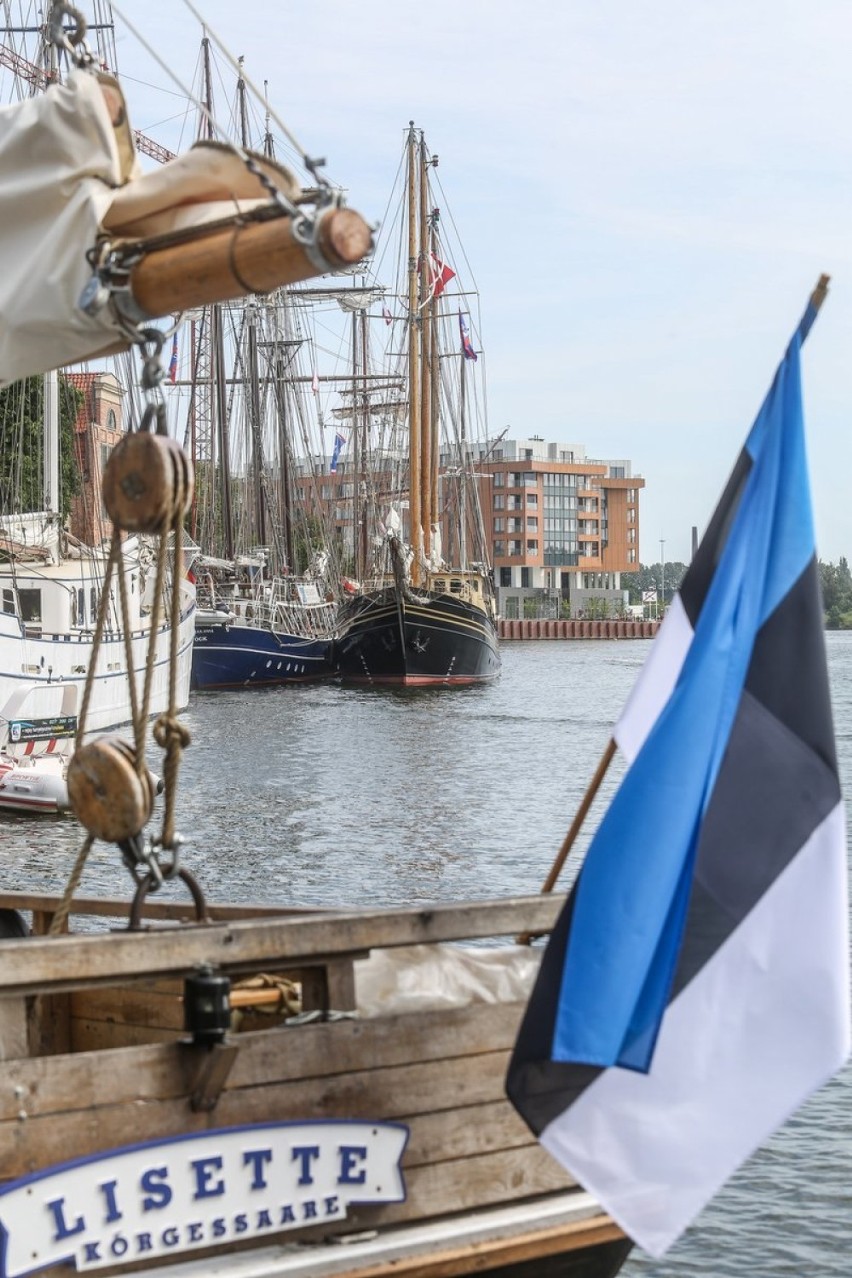 Baltic Sail Gdańsk 2016. Do Gdańska przypłynęły pierwsze żaglowce [ZDJĘCIA]