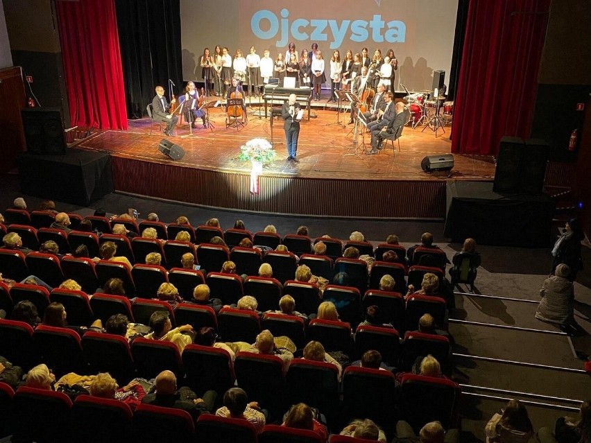 Koncert patriotyczny w Busku-Zdroju, 11 listopada 2022.