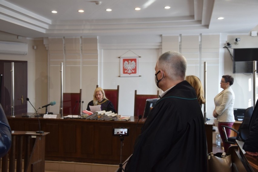 Sąd skazał sprawców wycięcia drzew przy ul. Nadmorskiej w Łebie 