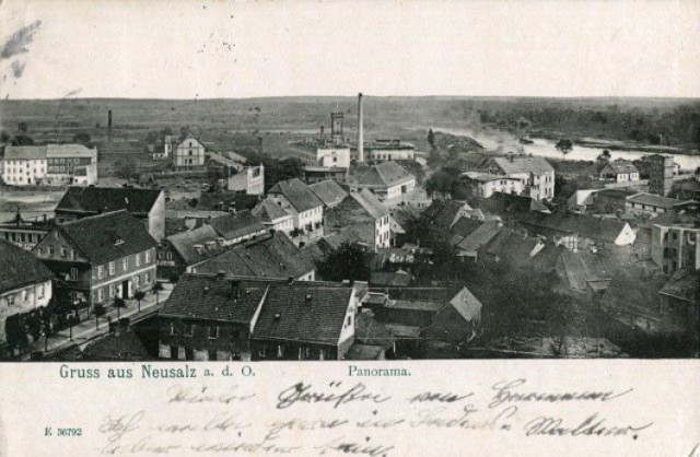 Panoramiczna kartka pocztowa wykonana ok. 1913 r., z wieży kościoła św. Michała. 

Zobacz też: Od 274 lat Nowa Sól pięknieje dzięki pracy Braci Morawskich


