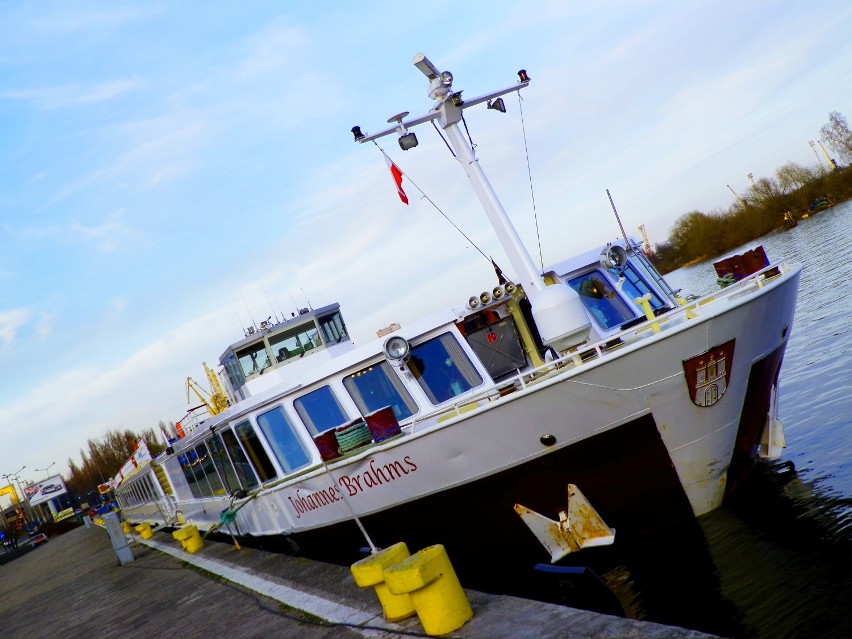 Mv Johannes Brahms pierwszy wycieczkowiec sezonu 2012 w Szczecinie