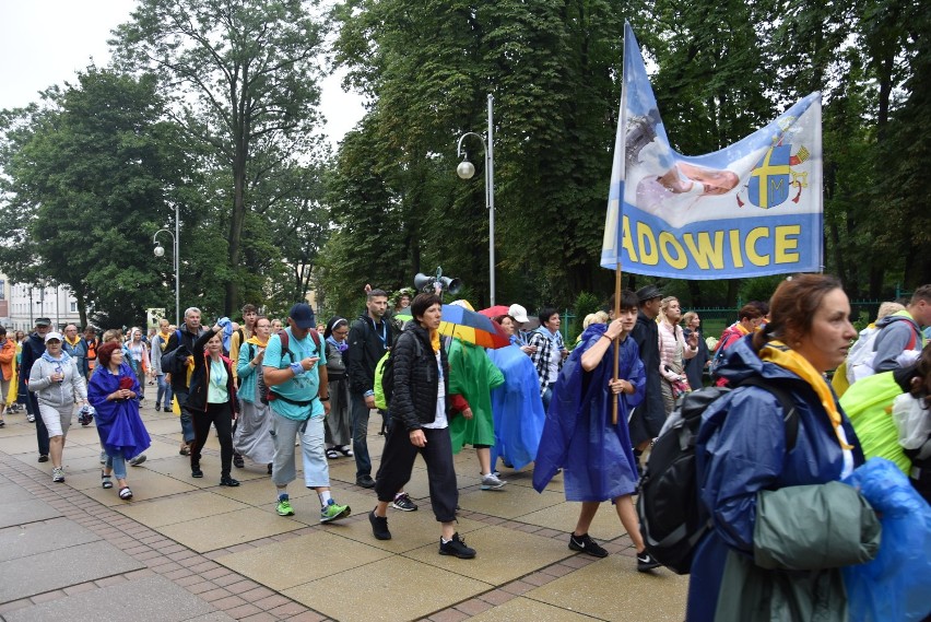 Pielgrzymka wadowicka dotarła na Jasną Górę ZDJĘCIA