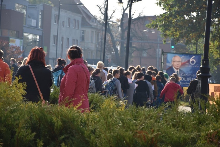 Bank Żywności w Tczewie zorganizował happening przeciw marnowaniu żywności [WIĘCEJ ZDJĘĆ]