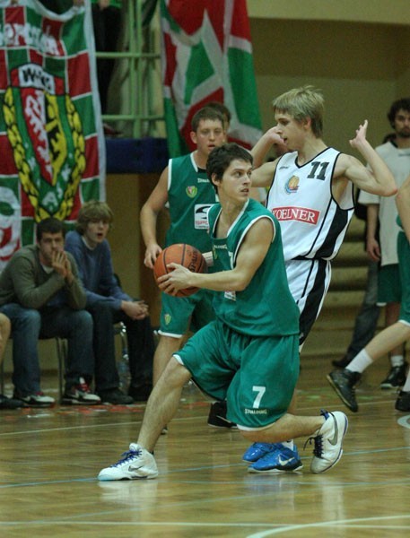 Koszykówka: WKK pokonało Śląsk (ZDJĘCIA INTERNAUTY)